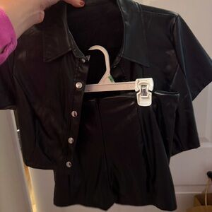 Worn once for a football games-smoke free,Maroon set - small  Black set- medium